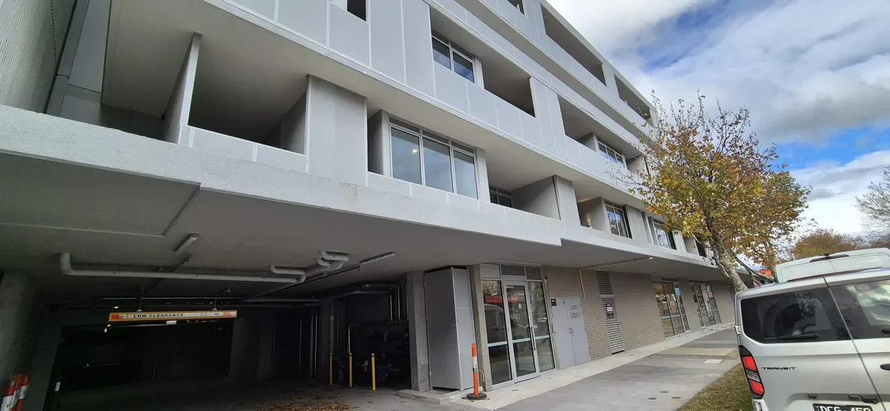 85-Apartment Complex: Hybrid plank, view 4