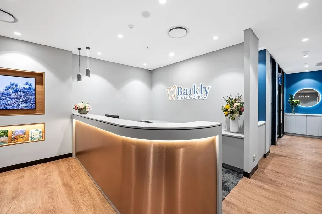 Barkly Dental Works: Vinyl sheet, view 5