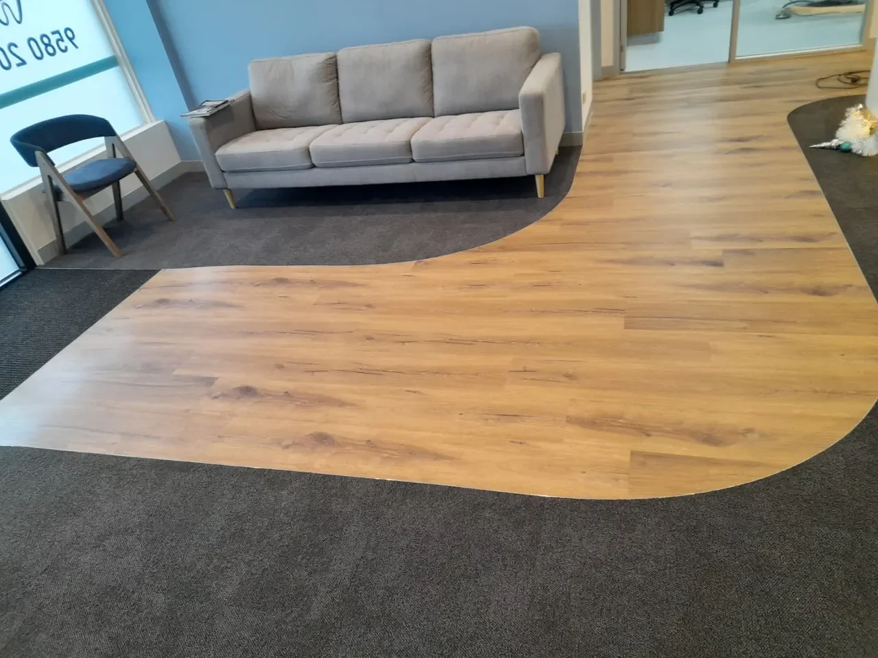 Parkdale Family Dental: Vinyl sheet, view 5