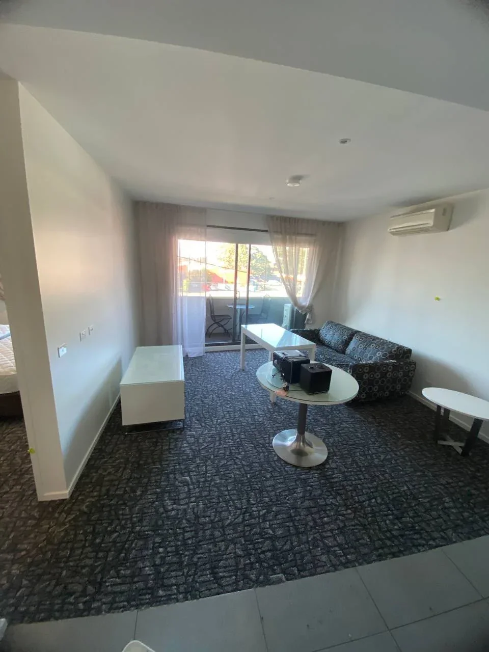 Punthill Apartment Hotels, Hughesdale: Carpet tile, view 5