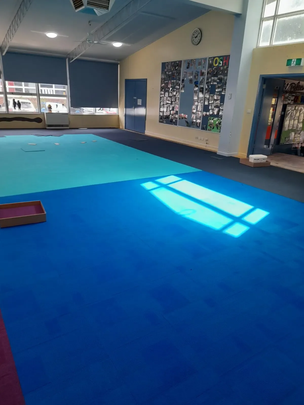 Templestowe Valley Primary School: Carpet tile, view 6