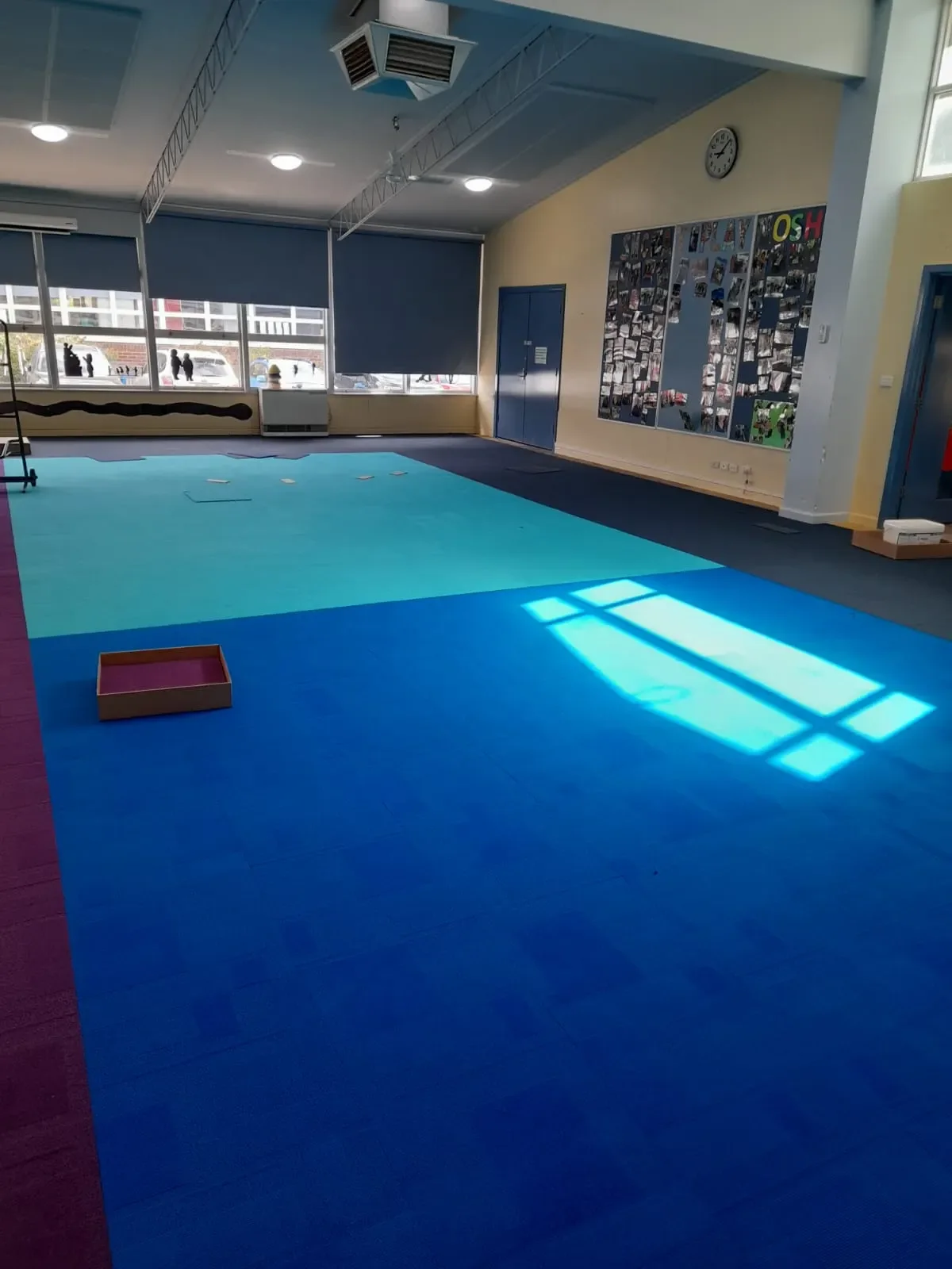 Templestowe Valley Primary School: Carpet tile, view 8